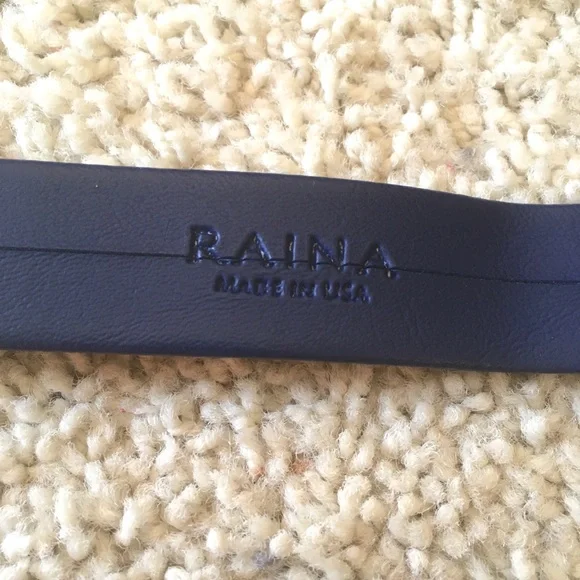 MOVING SALE!! Raina Navy Blue Leather Belt Horsehead Clasp S-M - Picture 4 of 5